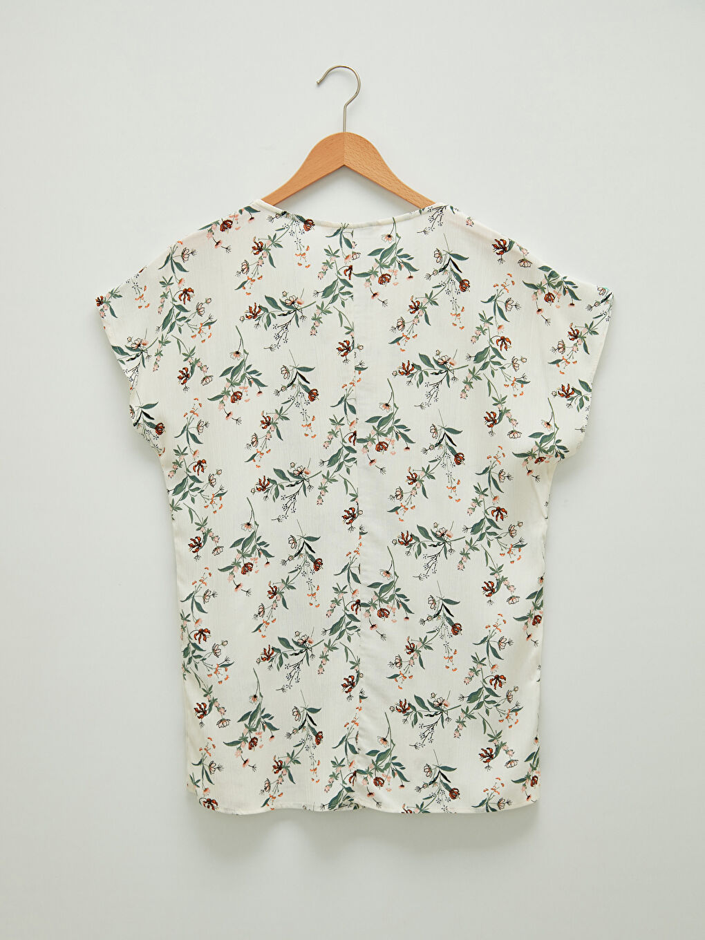 Блузка с вырезом Хенли, цветочным узором, коротким рукавом из жатой ткани для женщин-6