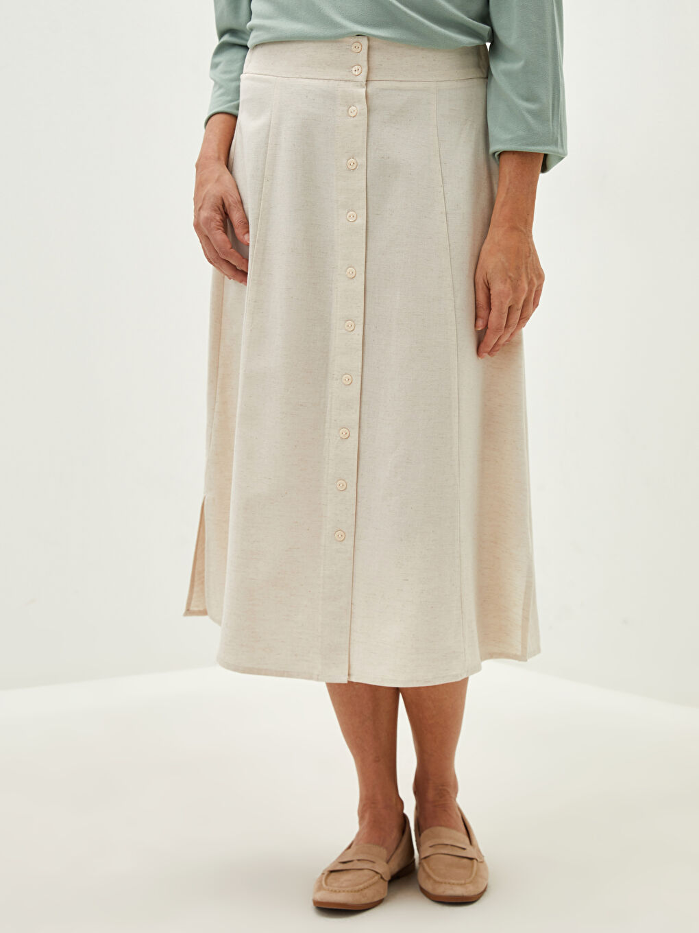 Bej Beli Lastikli Düz A Kesim Düğme Detaylı Kadın Etek-1