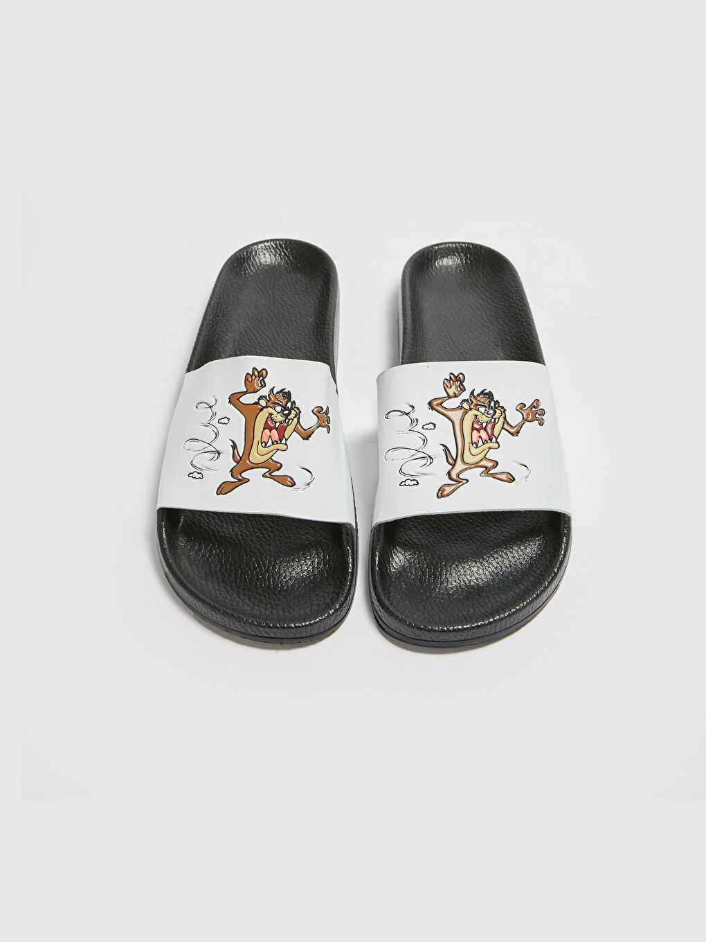 Siyah Deri Görünümlü Looney Tunes Lisanslı Kadın Terlik-4