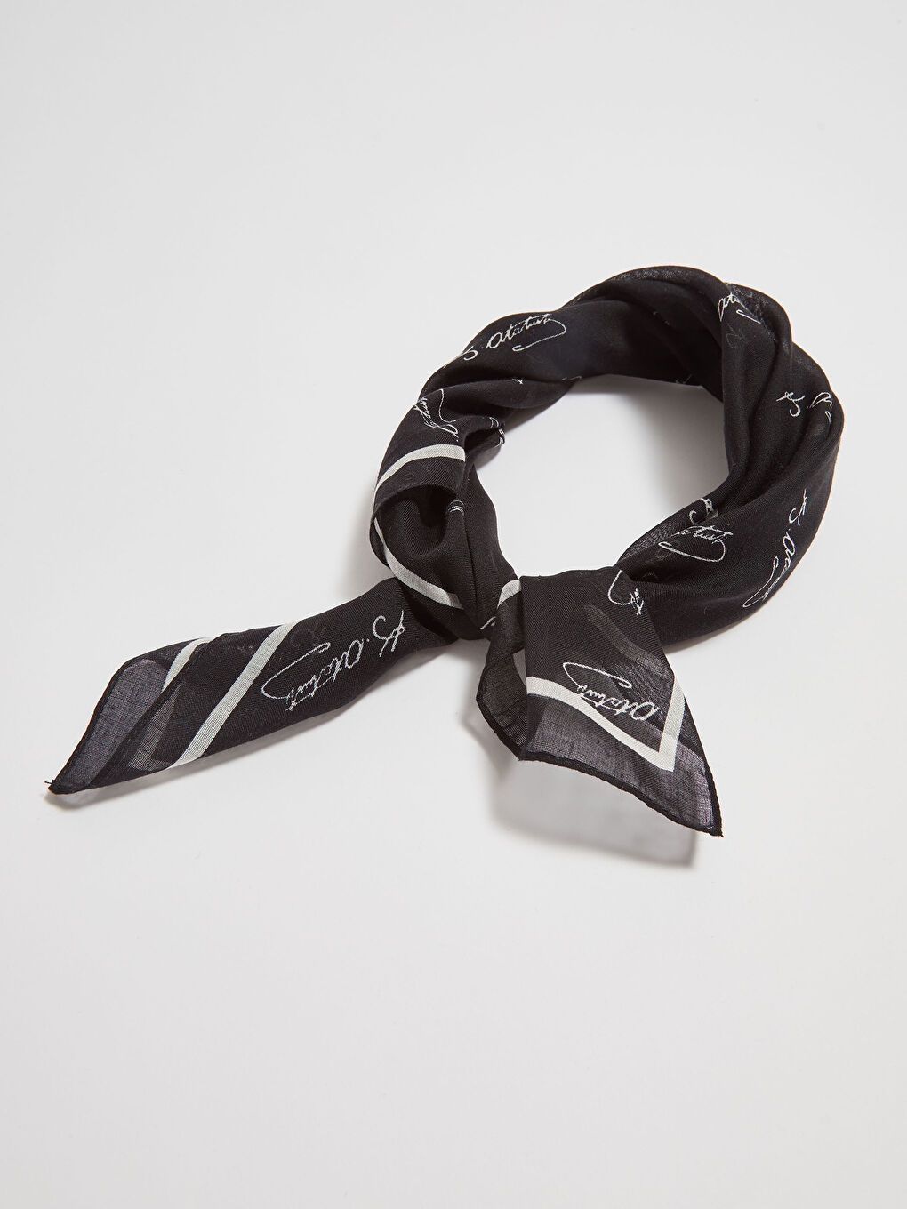 Siyah Atatürk İmzalı Erkek Çocuk Bandana