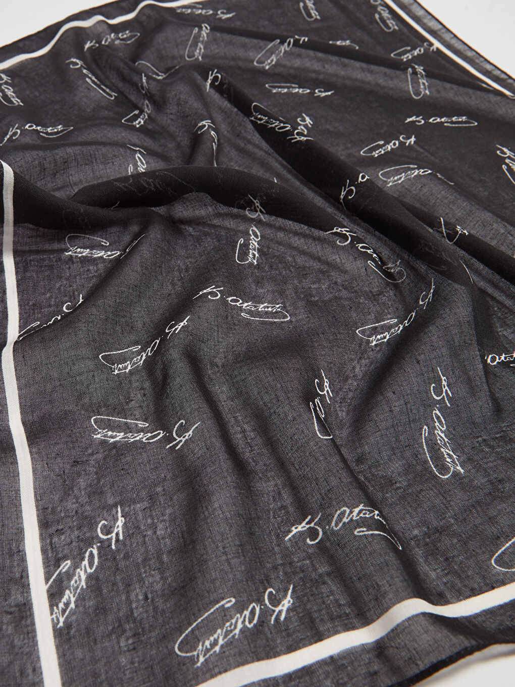 Siyah Atatürk İmzalı Erkek Çocuk Bandana-2