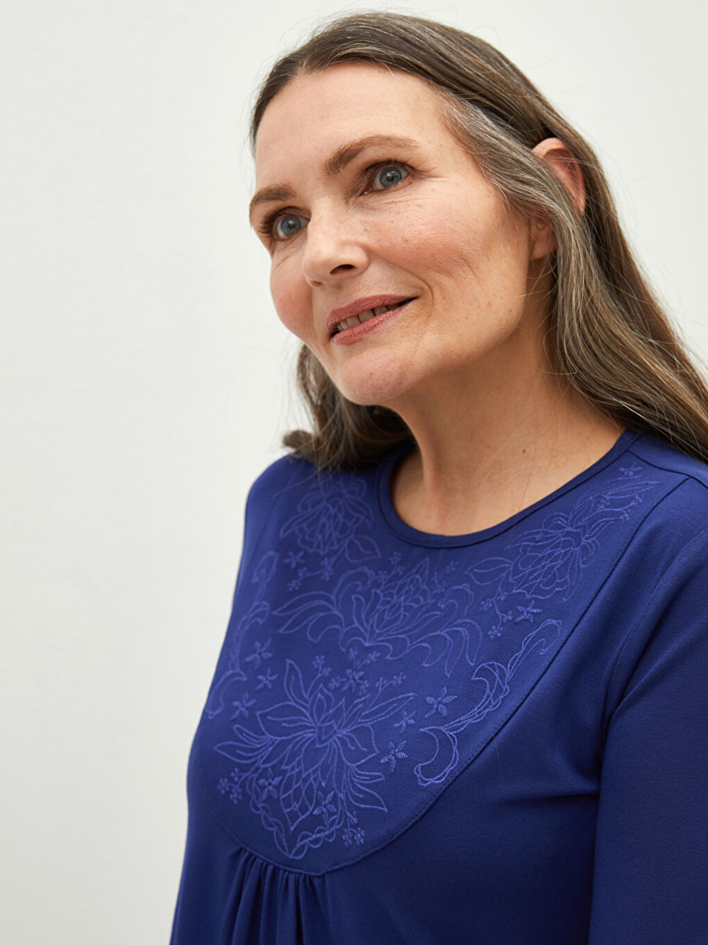 Crew Neck Embroidered Long Sleeve Viscose Women's Blouse-3