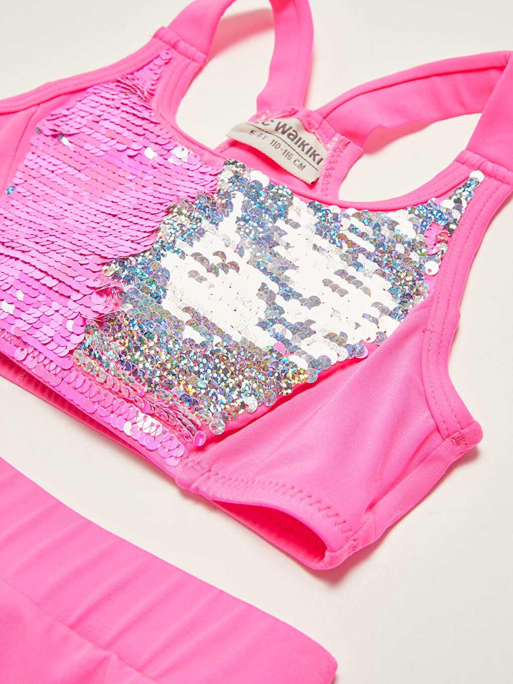 Pembe Esnek Kumaştan Pul Payet İşlemeli Kız Çocuk Bikini-2