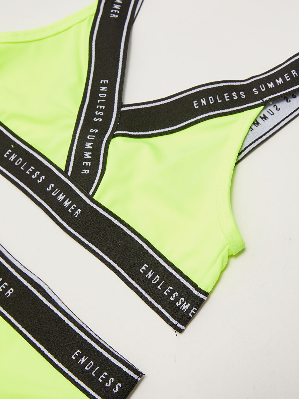 Sarı Esnek Kumaştan Yazı Baskılı Kız Çocuk Bikini-2