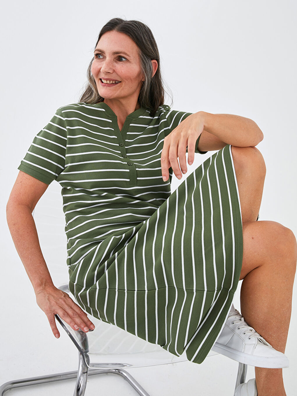 Haki Kaçık Yaka Çizgili Kısa Kollu Pike Kumaş Kadın Elbise