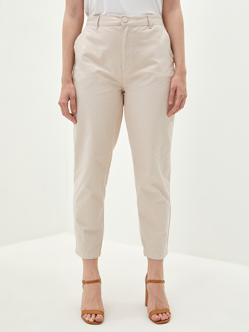 Bej Bol Fit Düz Cep Detaylı Kadın Gabardin Pantolon-2