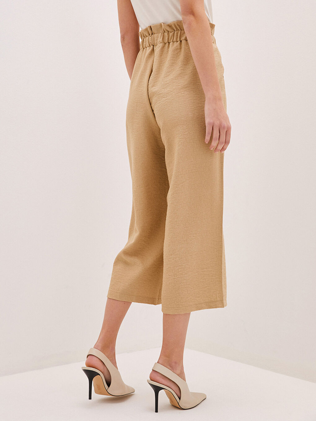 LC Waikiki BEŽ Kapri pantalone Žena -S1G204Z8-GL4