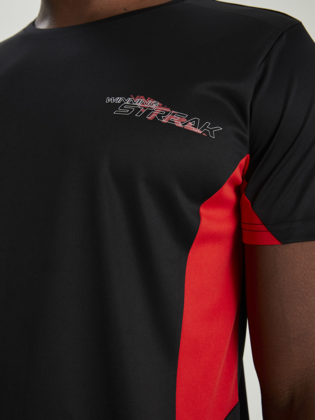 T-Shirt de Sport pour Hommes à Col Rond et Manches Courtes avec Blocs de Couleurs-3