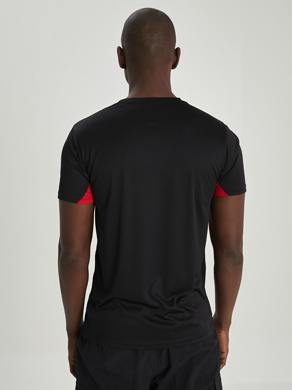 T-Shirt de Sport pour Hommes à Col Rond et Manches Courtes avec Blocs de Couleurs-4