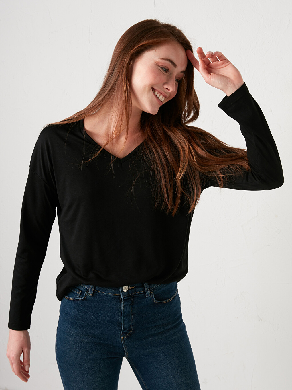 V-neck Plain Long Sleeve Women's T-shirt