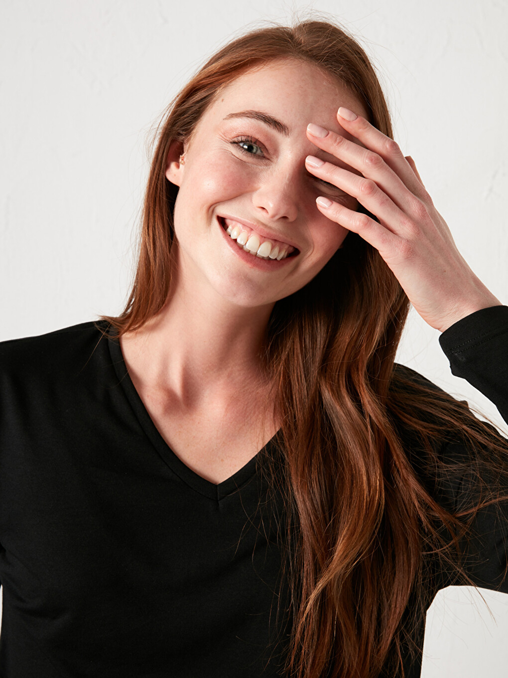 V-neck Plain Long Sleeve Women's T-shirt-3