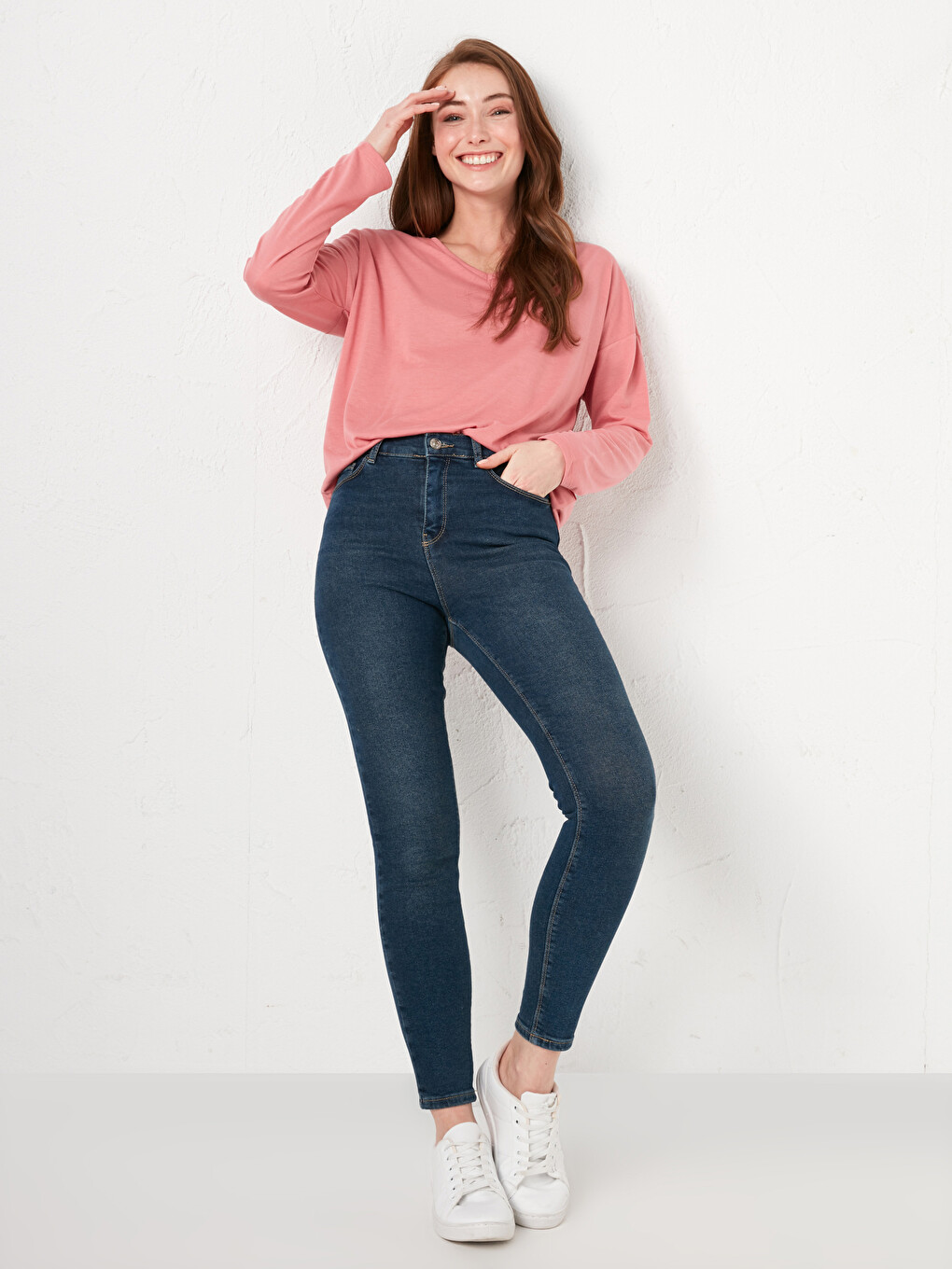 V-neck Plain Long Sleeve Women's T-shirt-2