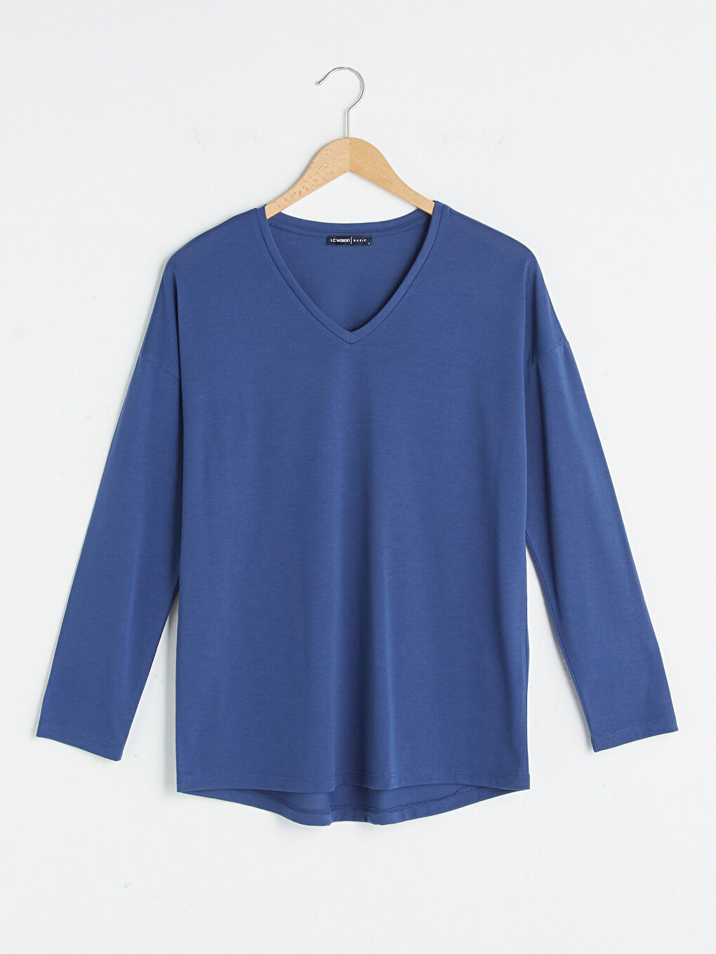 Футболка для жінок з V-подібним вирізом, простим дизайном і довгим рукавом-5