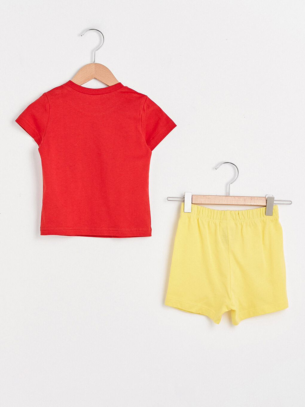 Kırmızı Bisiklet Yaka Kısa Kol Baskılı Erkek Bebek Tişört ve Şort 2'li-1