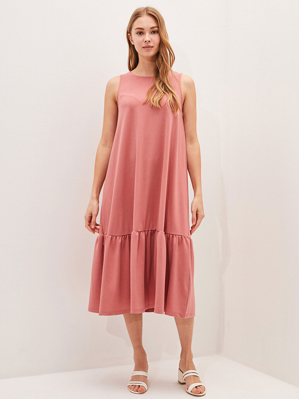 Pembe Bisiklet Yaka Kolsuz Fırfır Detaylı Kadın Elbise