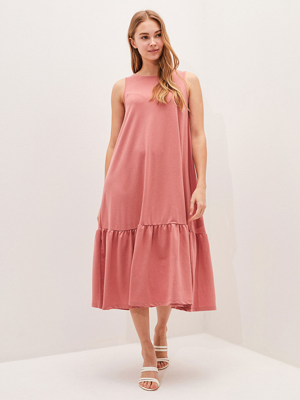 Pembe Bisiklet Yaka Kolsuz Fırfır Detaylı Kadın Elbise-1