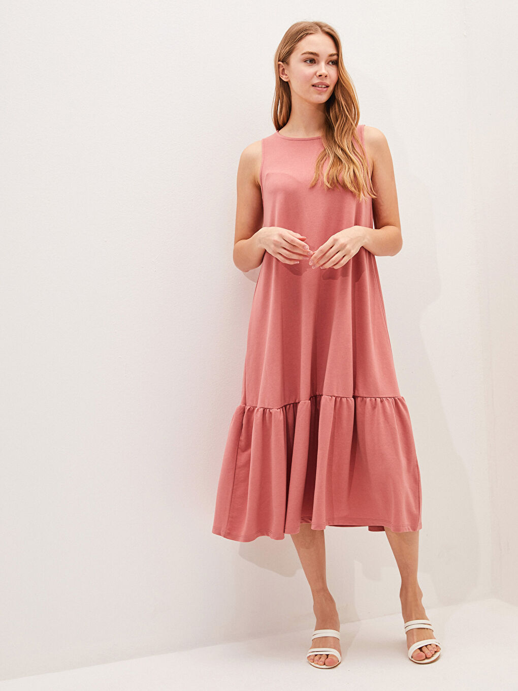 Pembe Bisiklet Yaka Kolsuz Fırfır Detaylı Kadın Elbise-2