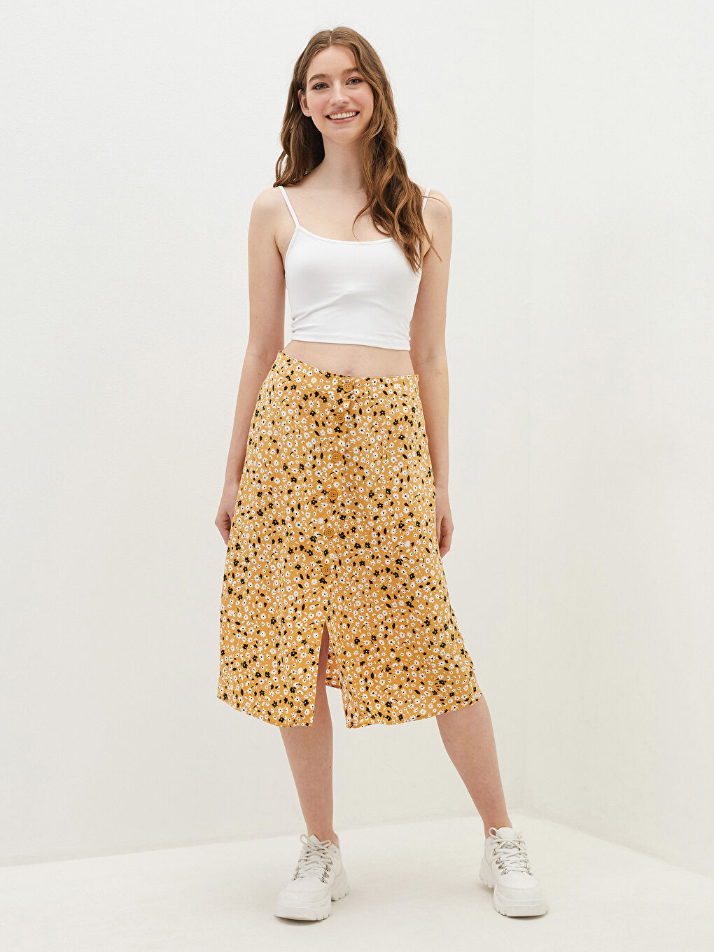 Jupe Pour Femmes En Viscose Imprimée De Fleurs Coupe Trapèze Avec Boutons