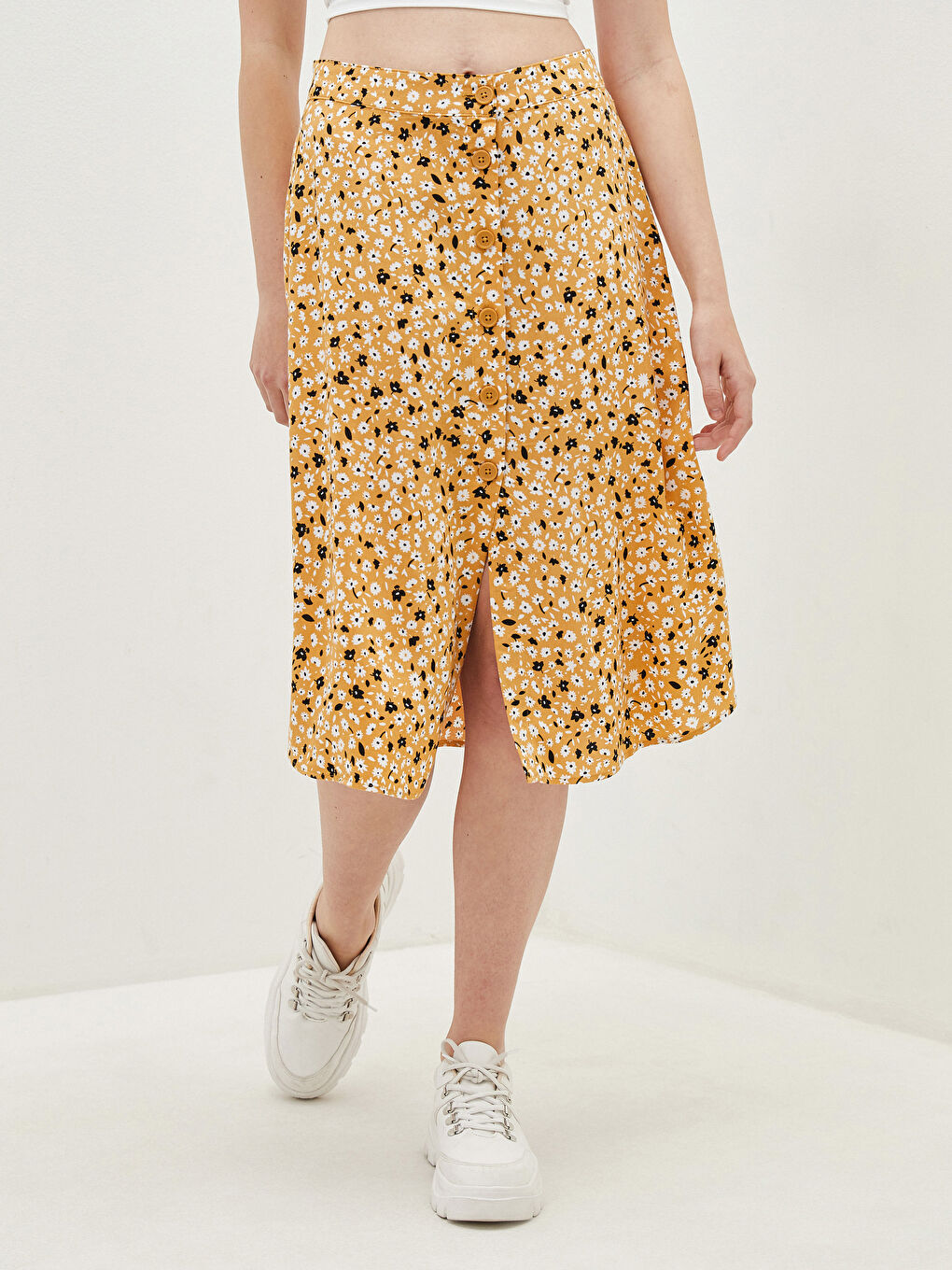 Jupe Pour Femmes En Viscose Imprimée De Fleurs Coupe Trapèze Avec Boutons-1