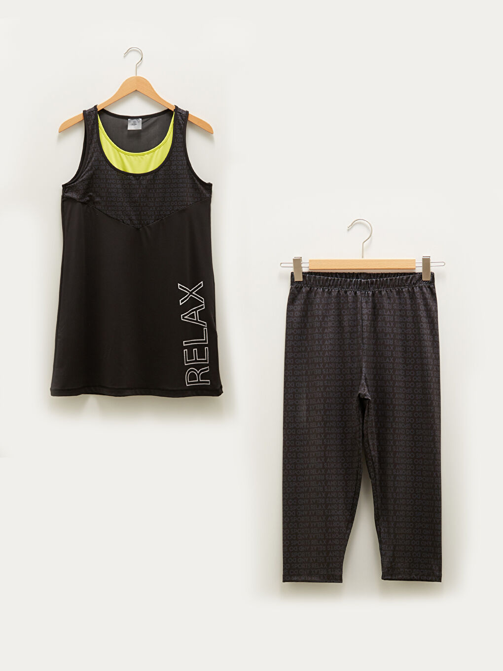 Siyah U Yaka Baskılı Kadın Tesettür Mayo Takımı-5