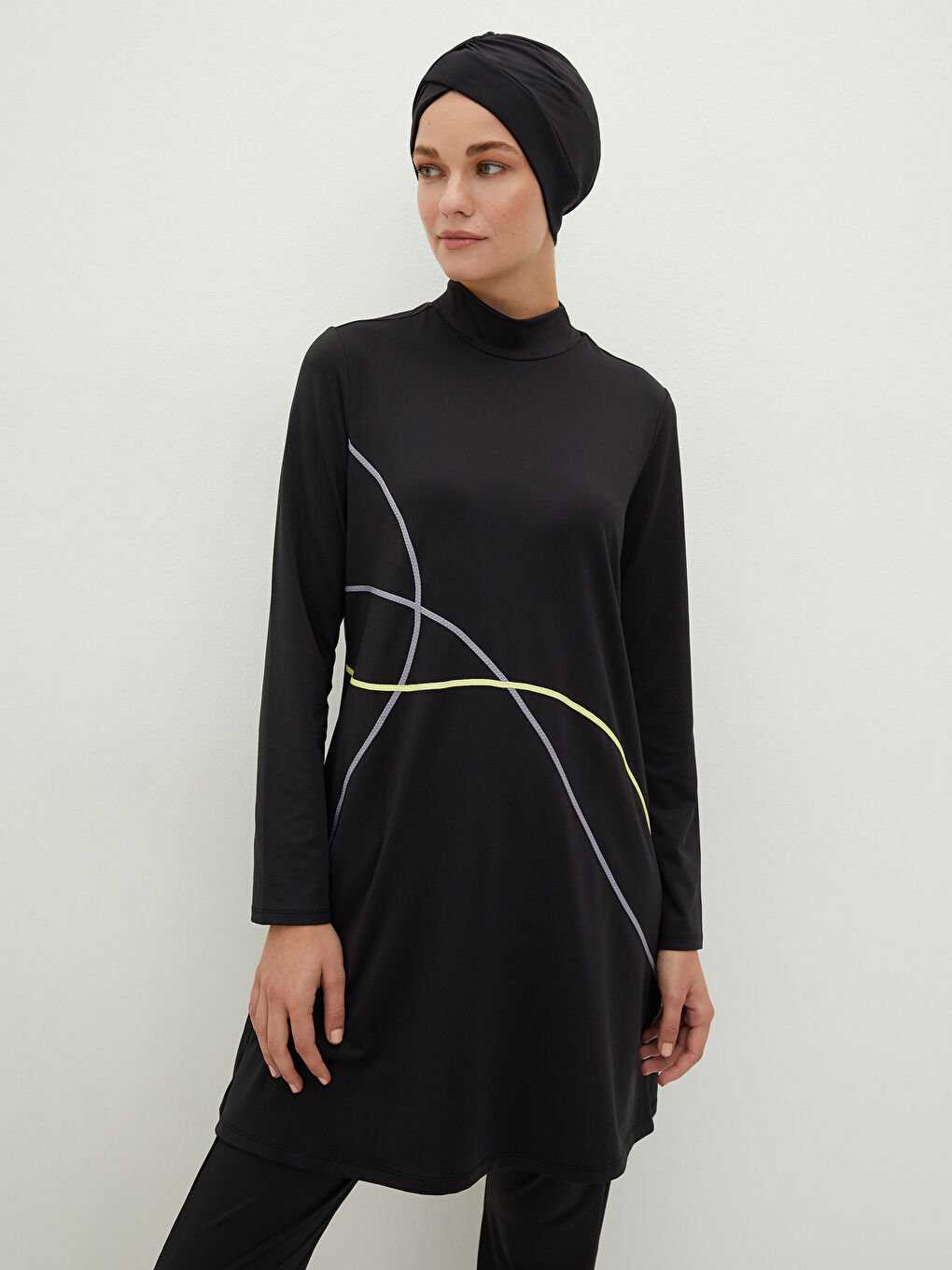 Siyah Yarım Balıkçı Yaka Desenli Uzun Kollu Kadın Tesettür Mayo Takımı-7