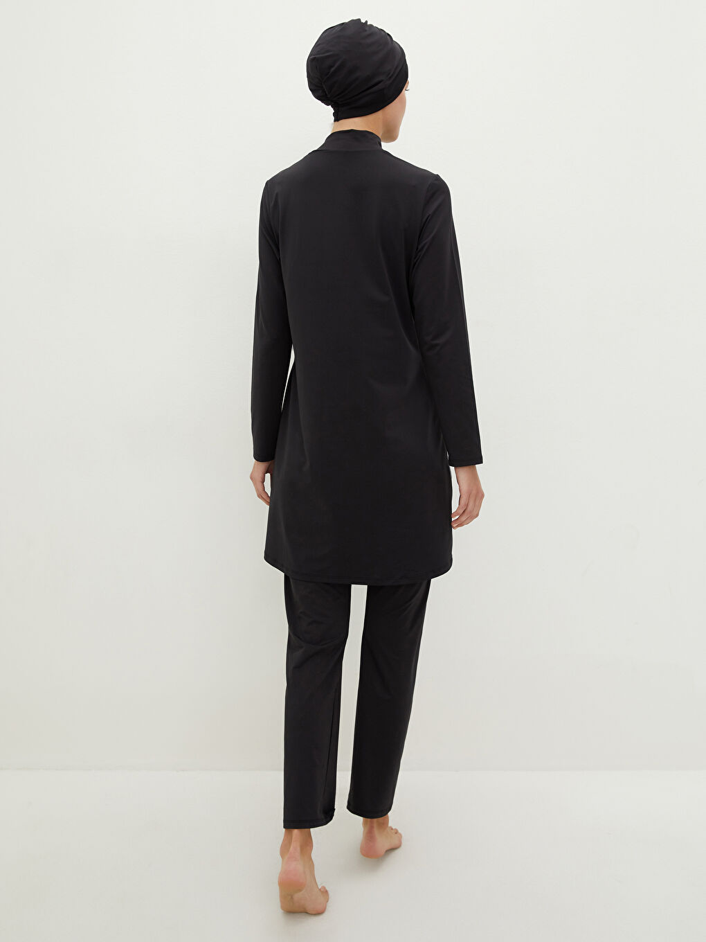 Siyah Yarım Balıkçı Yaka Desenli Uzun Kollu Kadın Tesettür Mayo Takımı-9