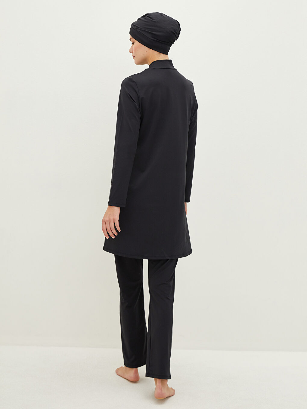 Siyah Yarım Balıkçı Yaka Desenli Uzun Kollu Kadın Tesettür Mayo Takımı-8