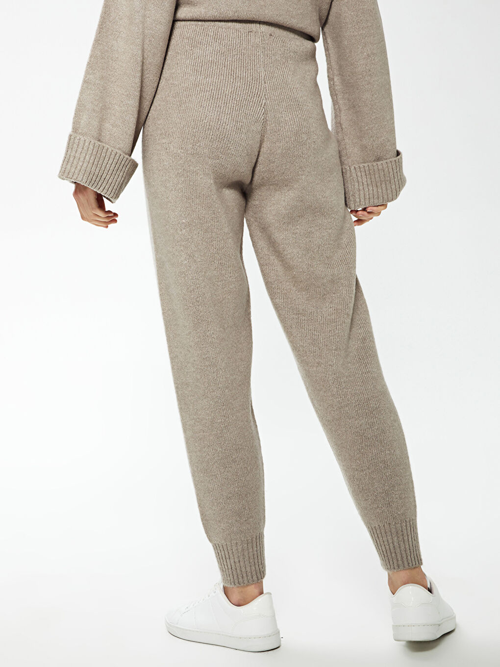 Bej Beli Lastikli Bilek Boy Kadın Triko Pantolon-4