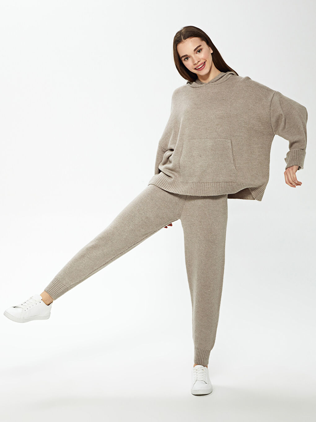 Bej Beli Lastikli Bilek Boy Kadın Triko Pantolon-1