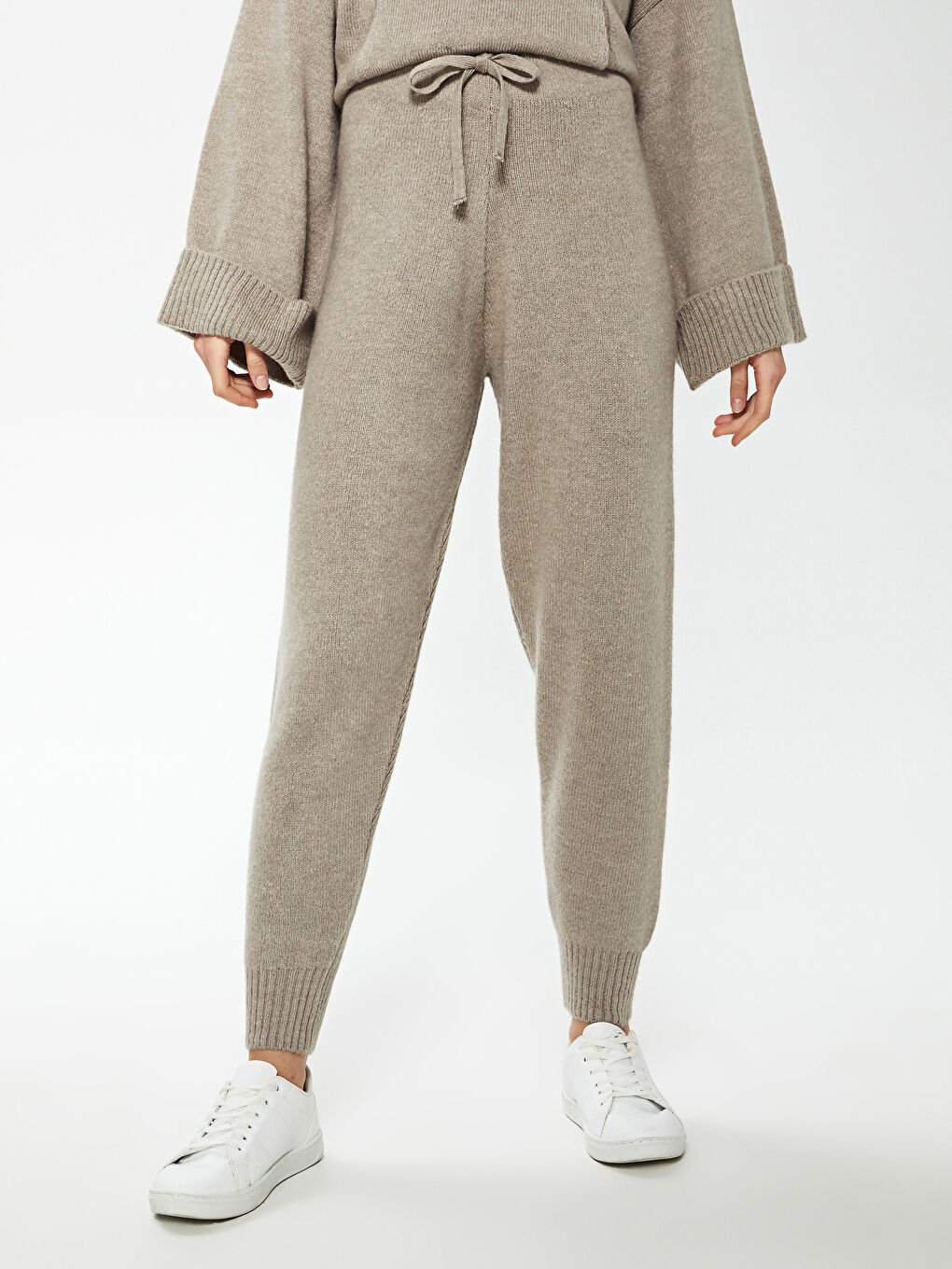 Bej Beli Lastikli Bilek Boy Kadın Triko Pantolon-3