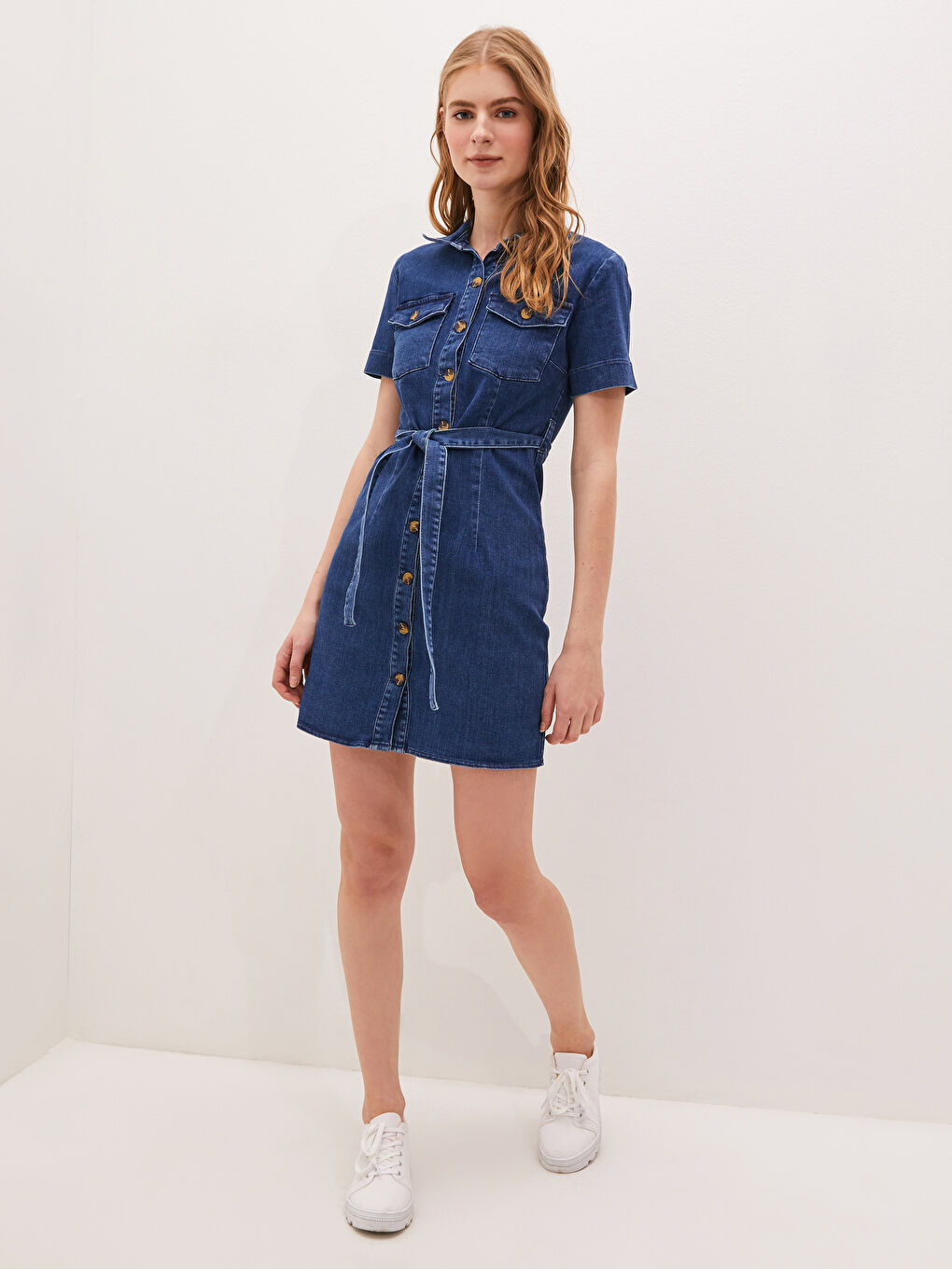 Джинсовое платье с отложным воротником, поясом на талии и карманами для женщин Rodeo