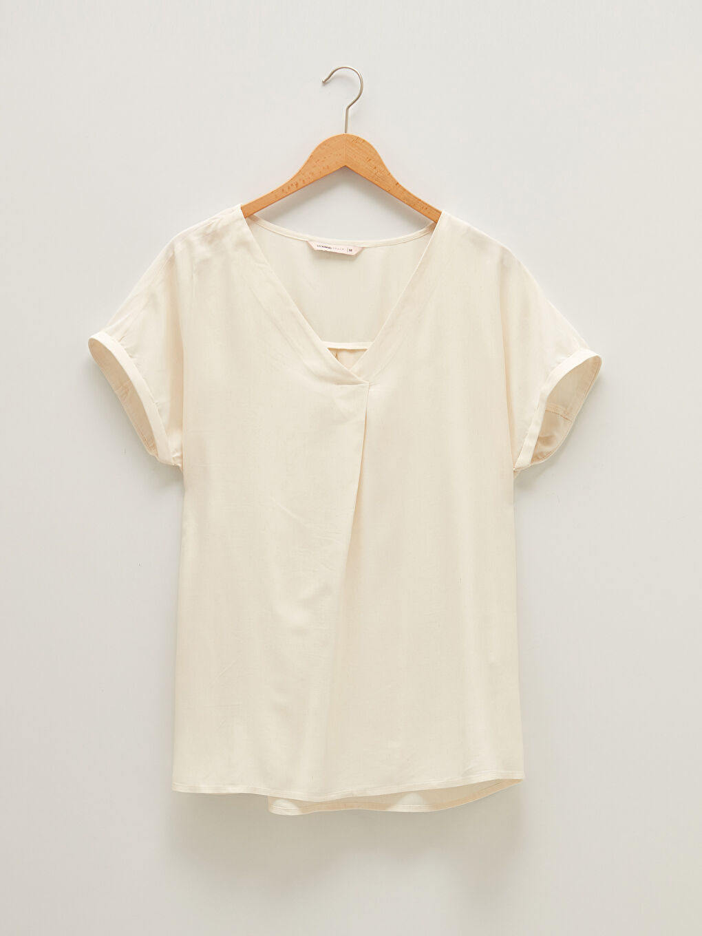 Bej V Yaka Düz Kısa Kol Kadın Bluz-5