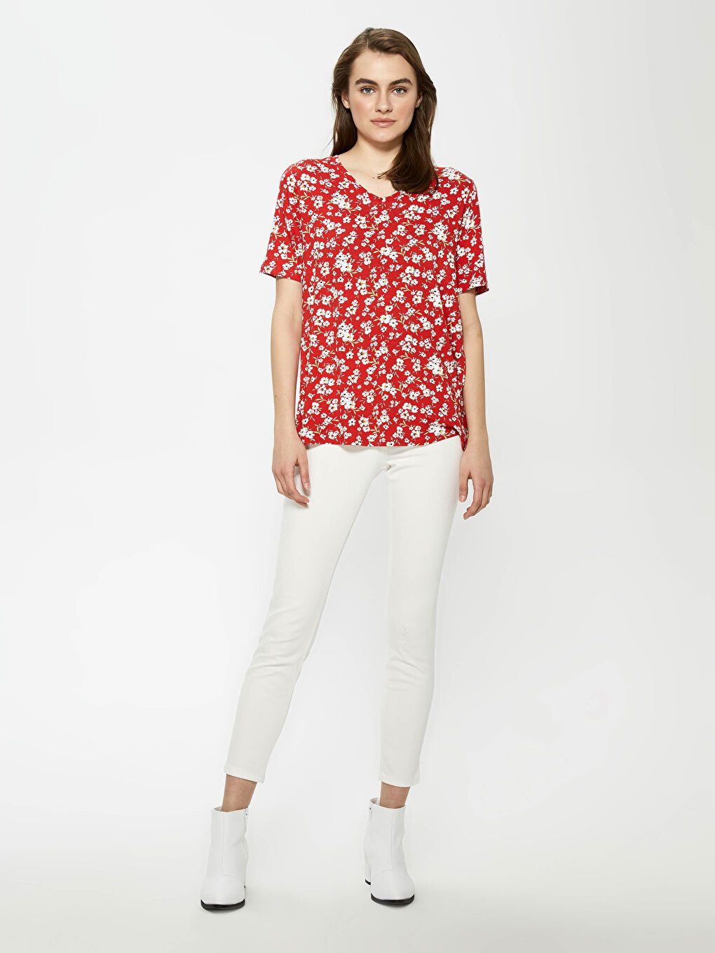 T-shirt Femme à Manches Courtes en Viscose avec Imprimé Floral et Encolure en V-3