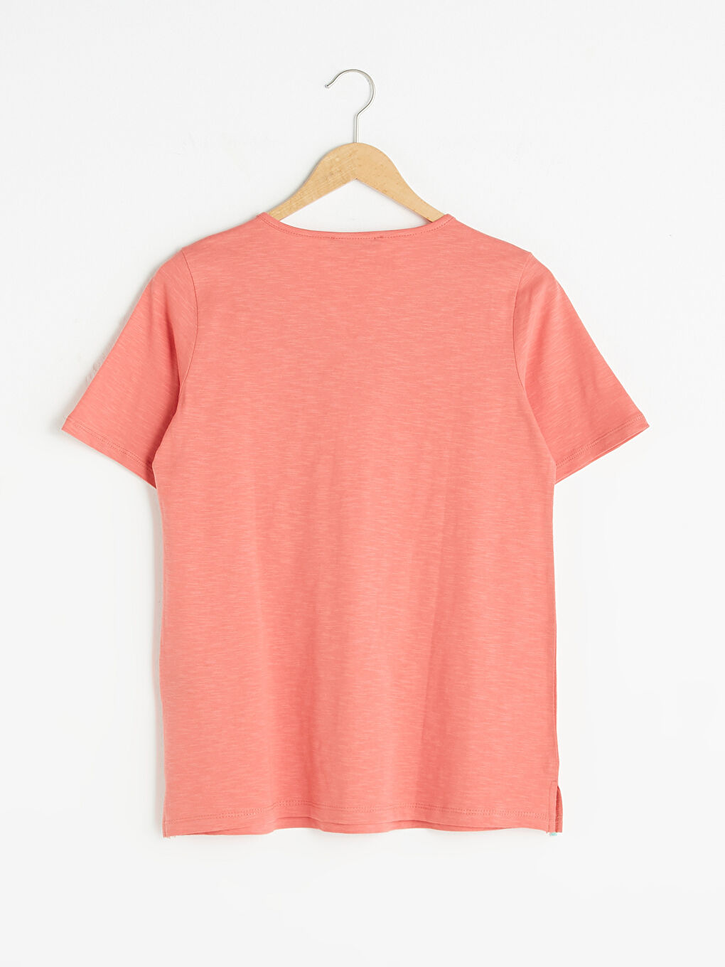 بلوزة نسائية قطنية بأكمام قصيرة مطرزة وفتحة رقبة على شكل حرف V-6