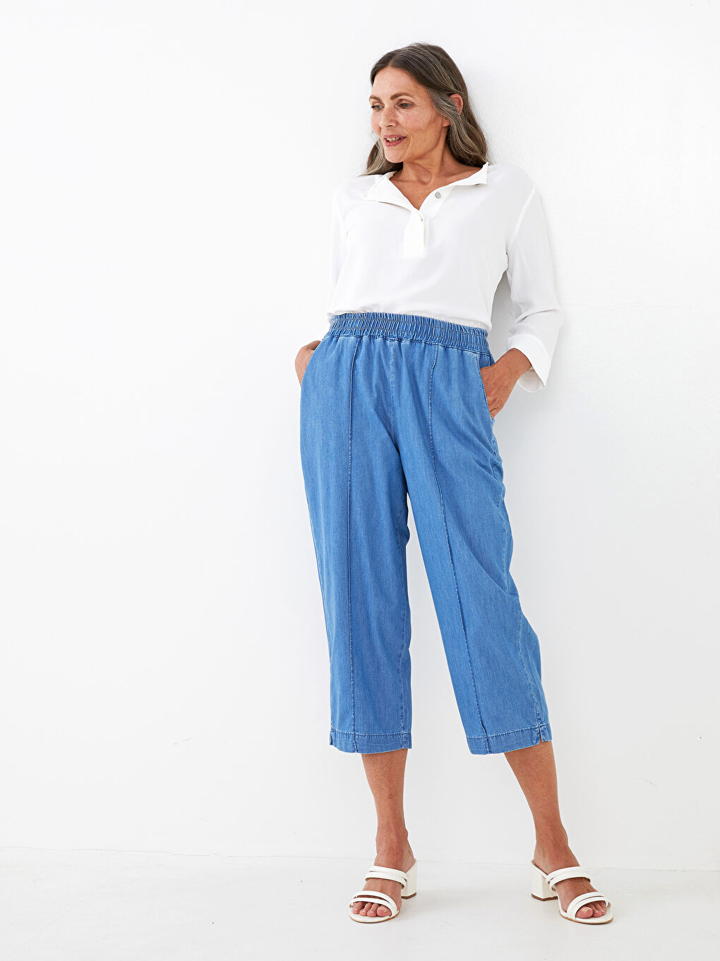 بنطلون جينز قصير روديو حريمي بتفاصيل جيب وخصر مطاطي وقصة مستقيمة-5