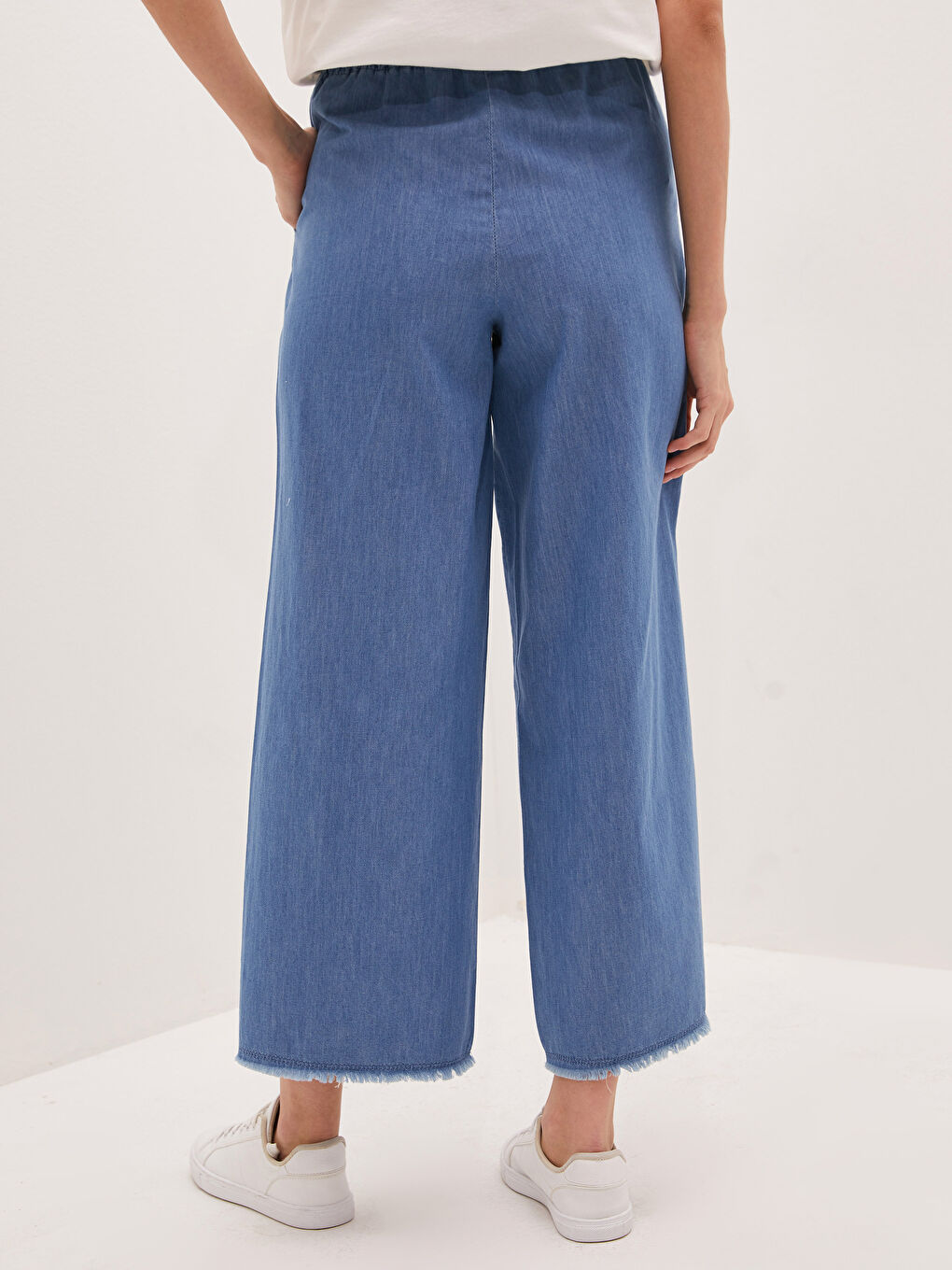 Pantaloni Dama Tip Harem cu Talie Elastică, Croială Largă și Buzunare-4