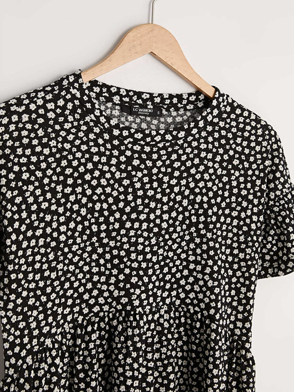 Siyah Bisiklet Yaka Çiçek Baskılı Kısa Kollu Krinkle Kumaş Hamile Elbise-8