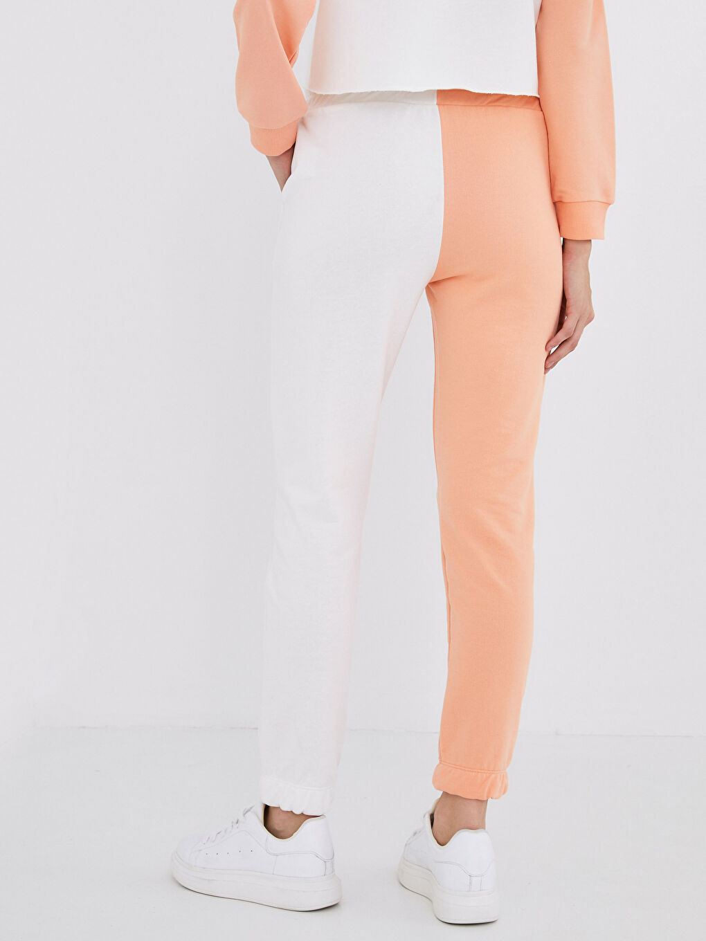 LCW Vision Women's Slogan Printed Pocket Detailed Tracksuit Bottom With Elastic Waist -S1G767Z8-FEU