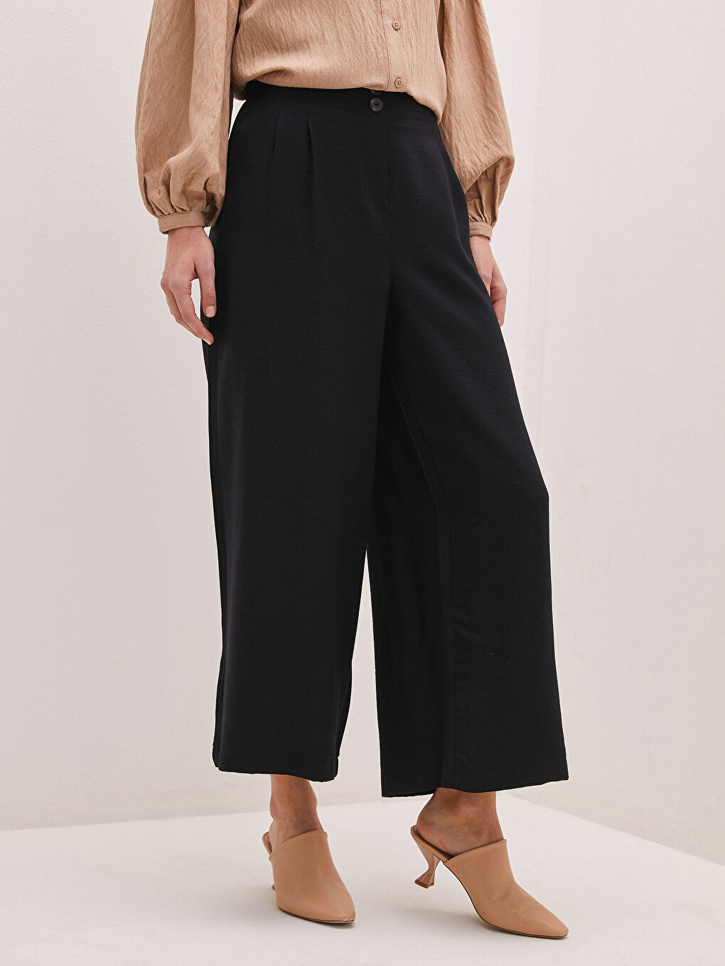 Waist Elastic Straight Comfort Fit Pocket Detailed Textured Fabric Women's Trousers -S1G801Z8-CVL