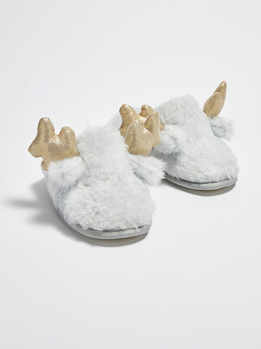 Gri Pelüş 3D Görünüm Kadın Ev Terliği-3