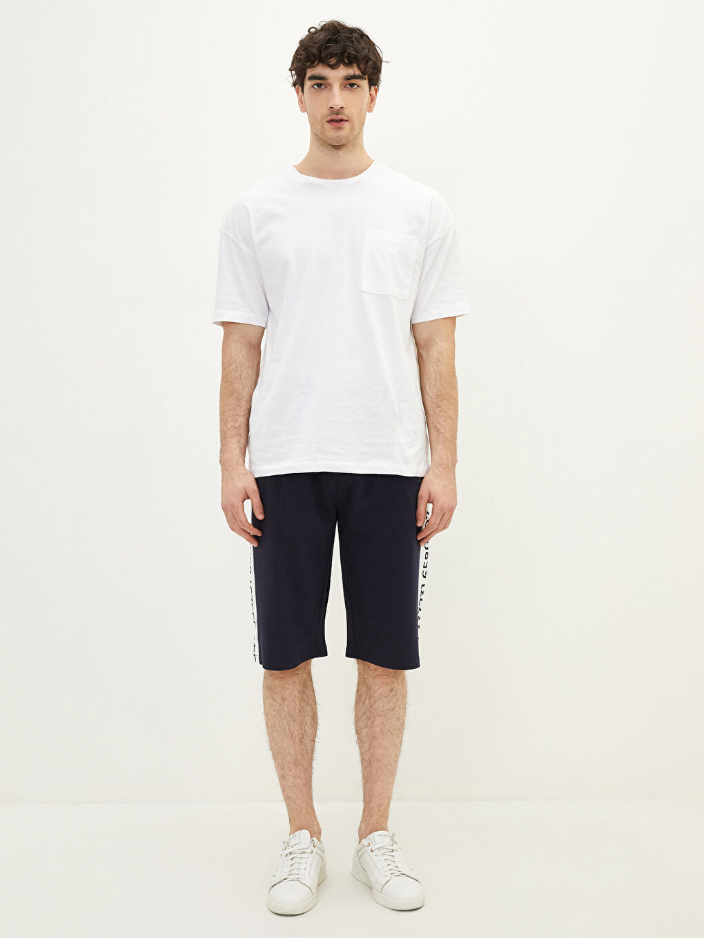 Standard Pattern Printed Men's Roller Shorts-1