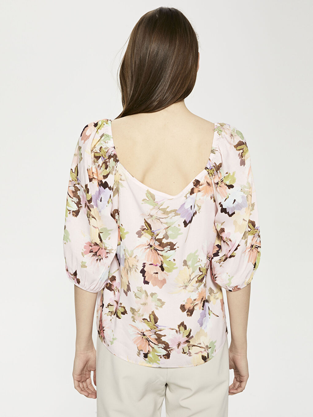 Μπλούζα Γυναικεία Βισκόζη Με Τετράγωνο Γιακά Και Λουλουδάτο Εκτύπωμα-4