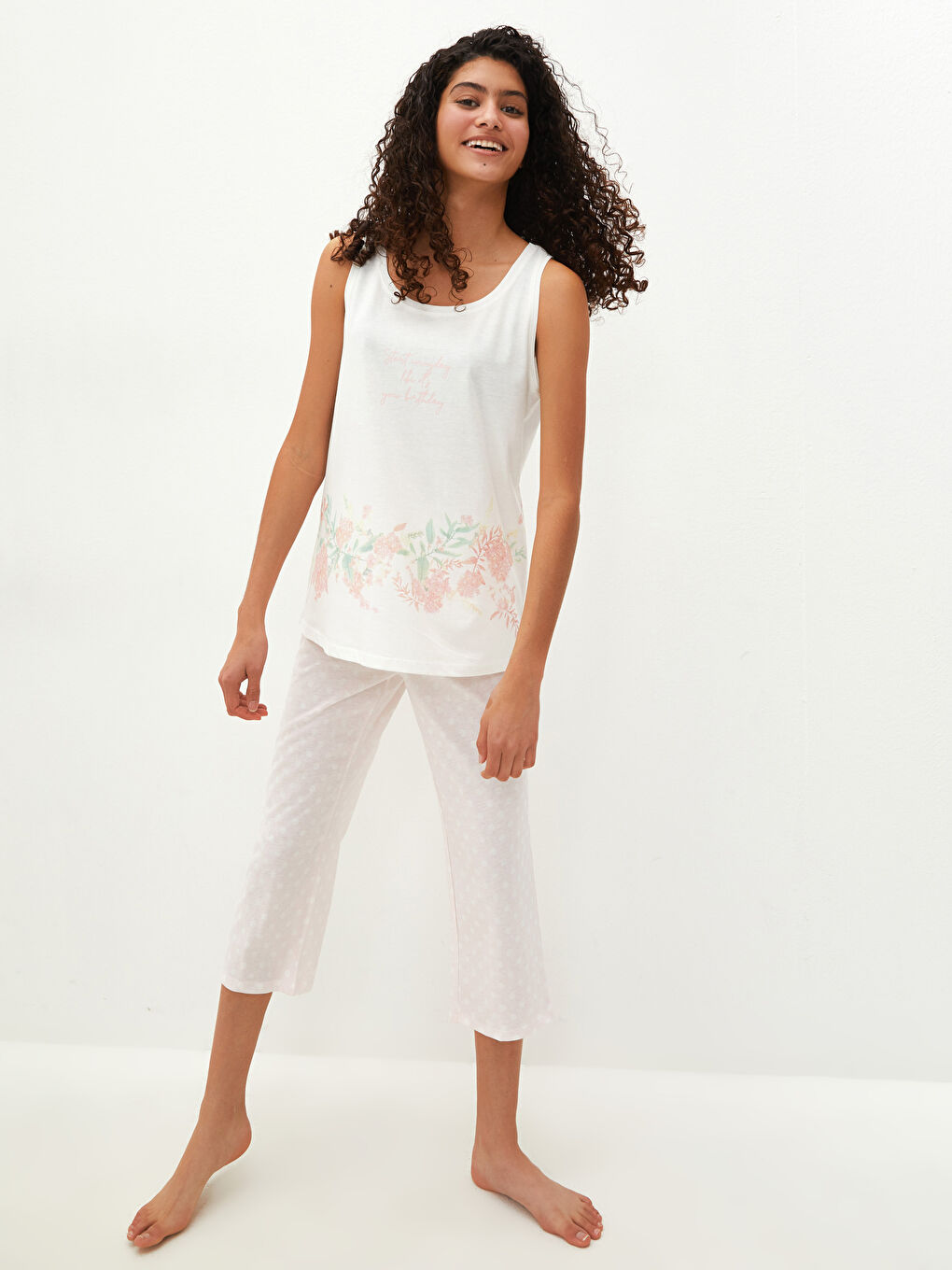 U Neck Printed Cotton Women's Pajamas Set-1