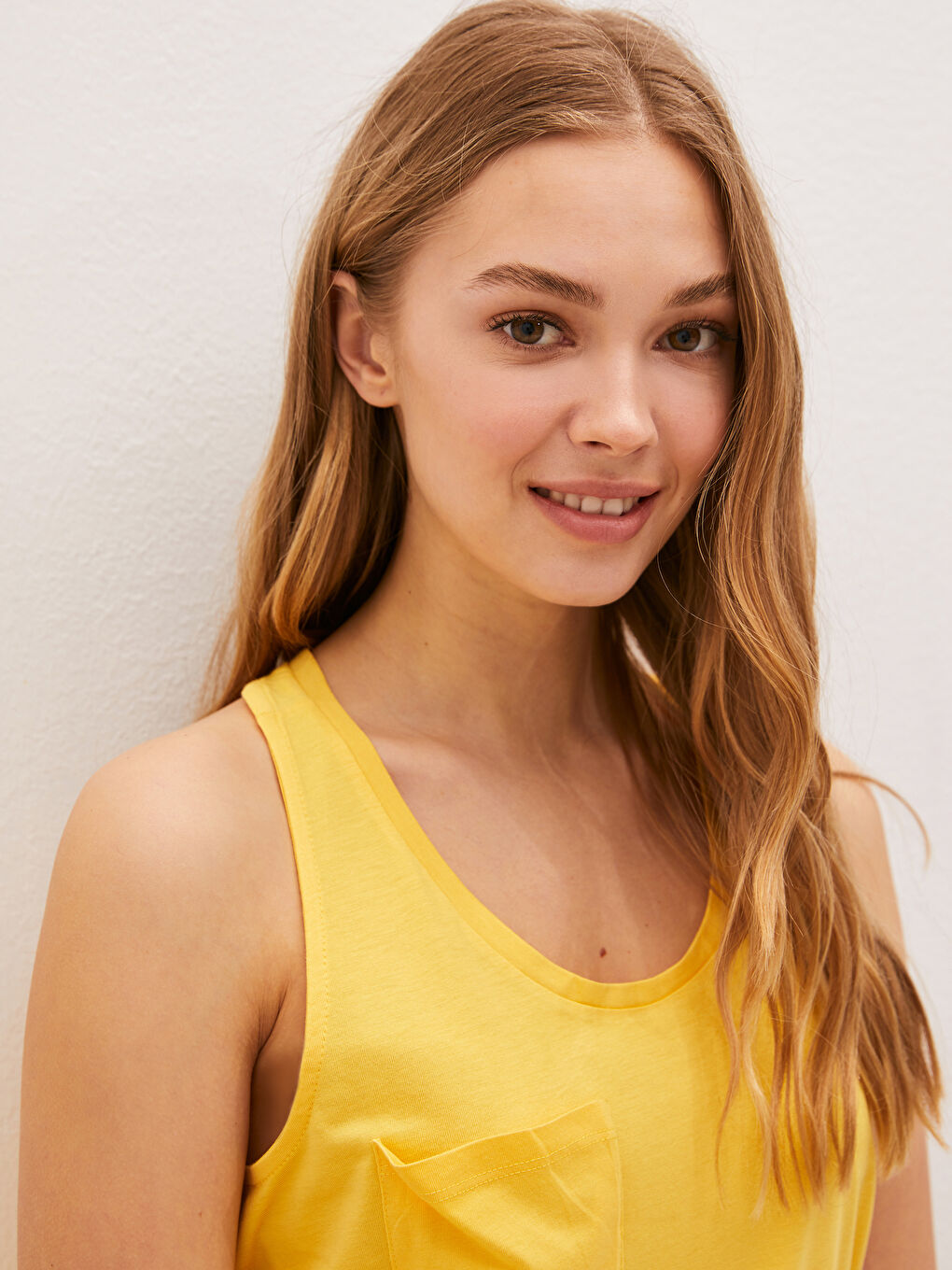 Sarı U Yaka Düz Askılı Modal Karışımlı Kumaş Kadın Şortlu Pijama Takımı-3