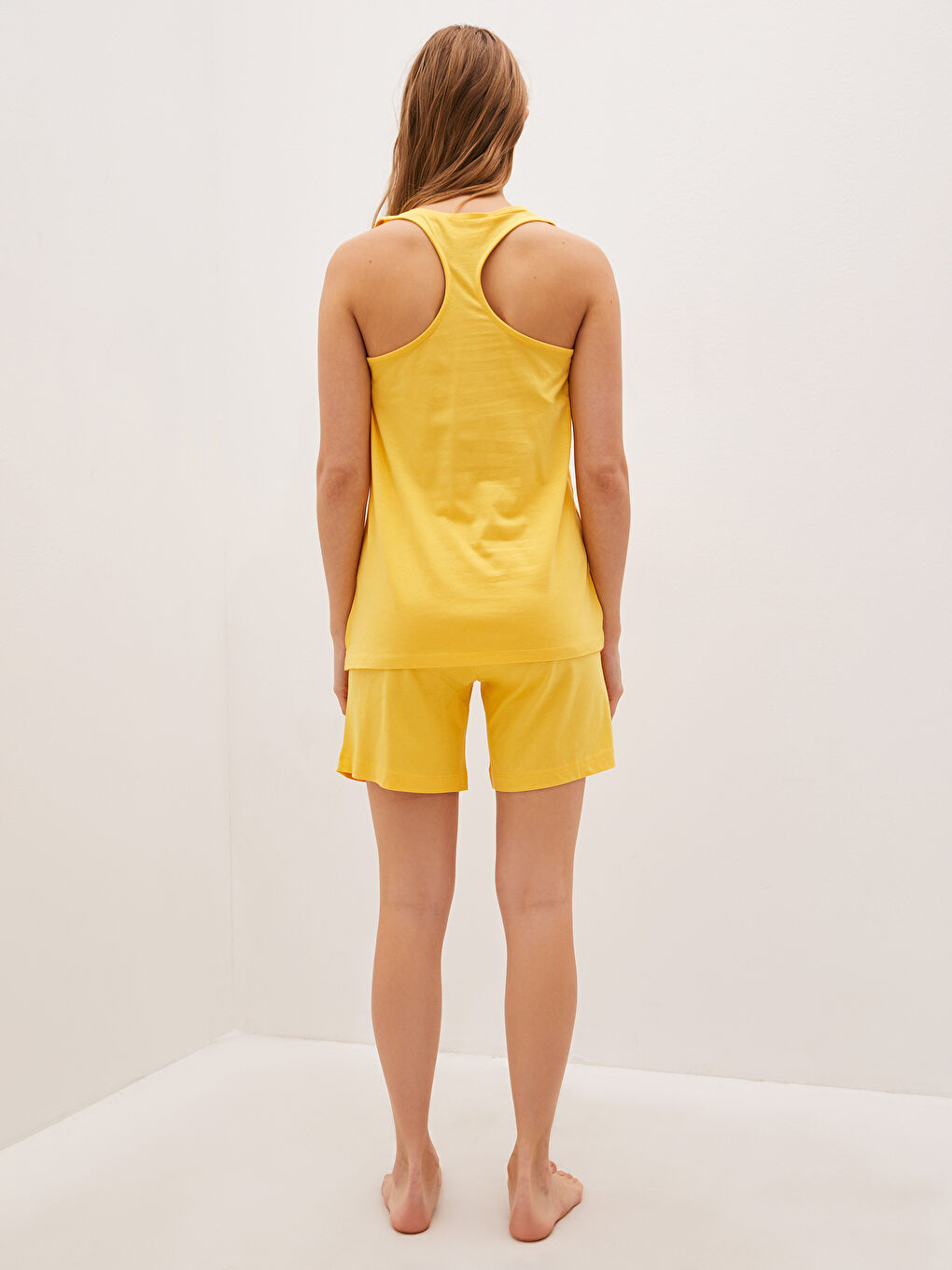 Sarı U Yaka Düz Askılı Modal Karışımlı Kumaş Kadın Şortlu Pijama Takımı-4