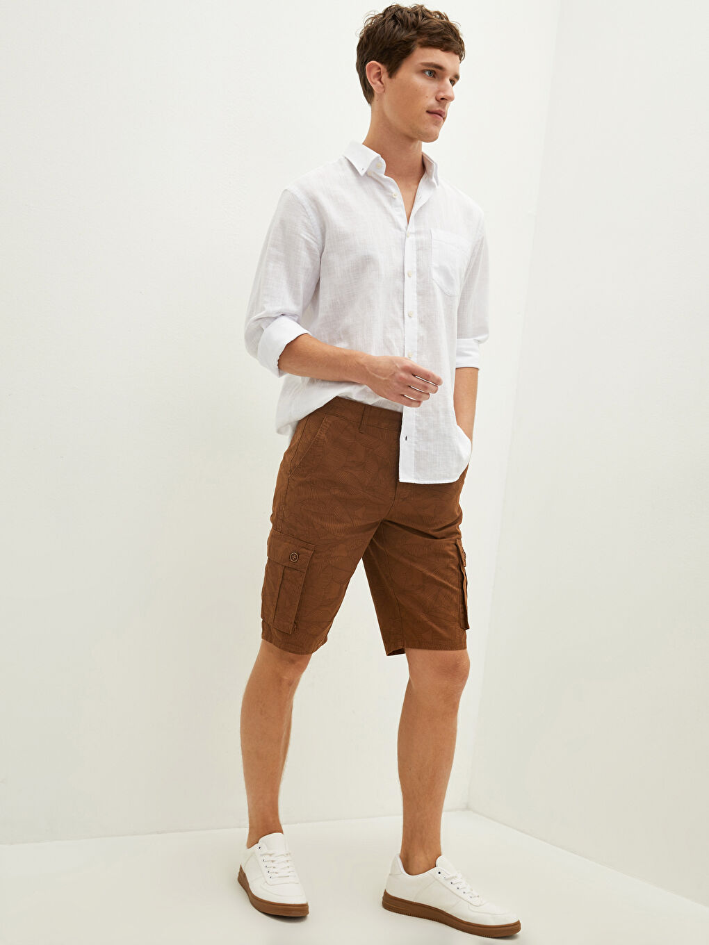 Standard Fit Twill Men's Cargo Shorts-1