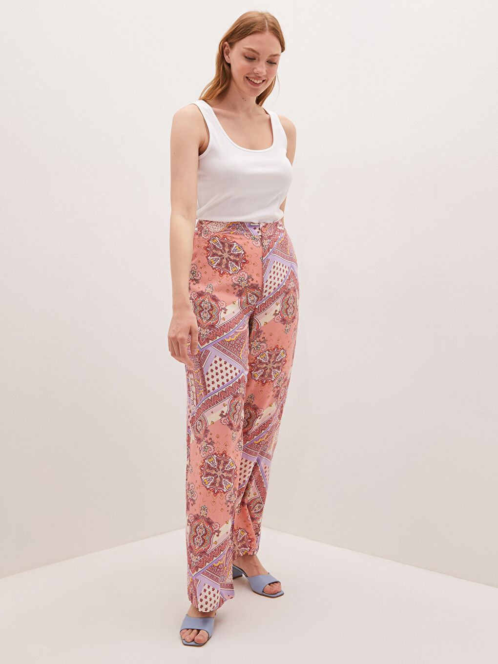Pocket Detailed Printed Wide Leg Women Trousers-8