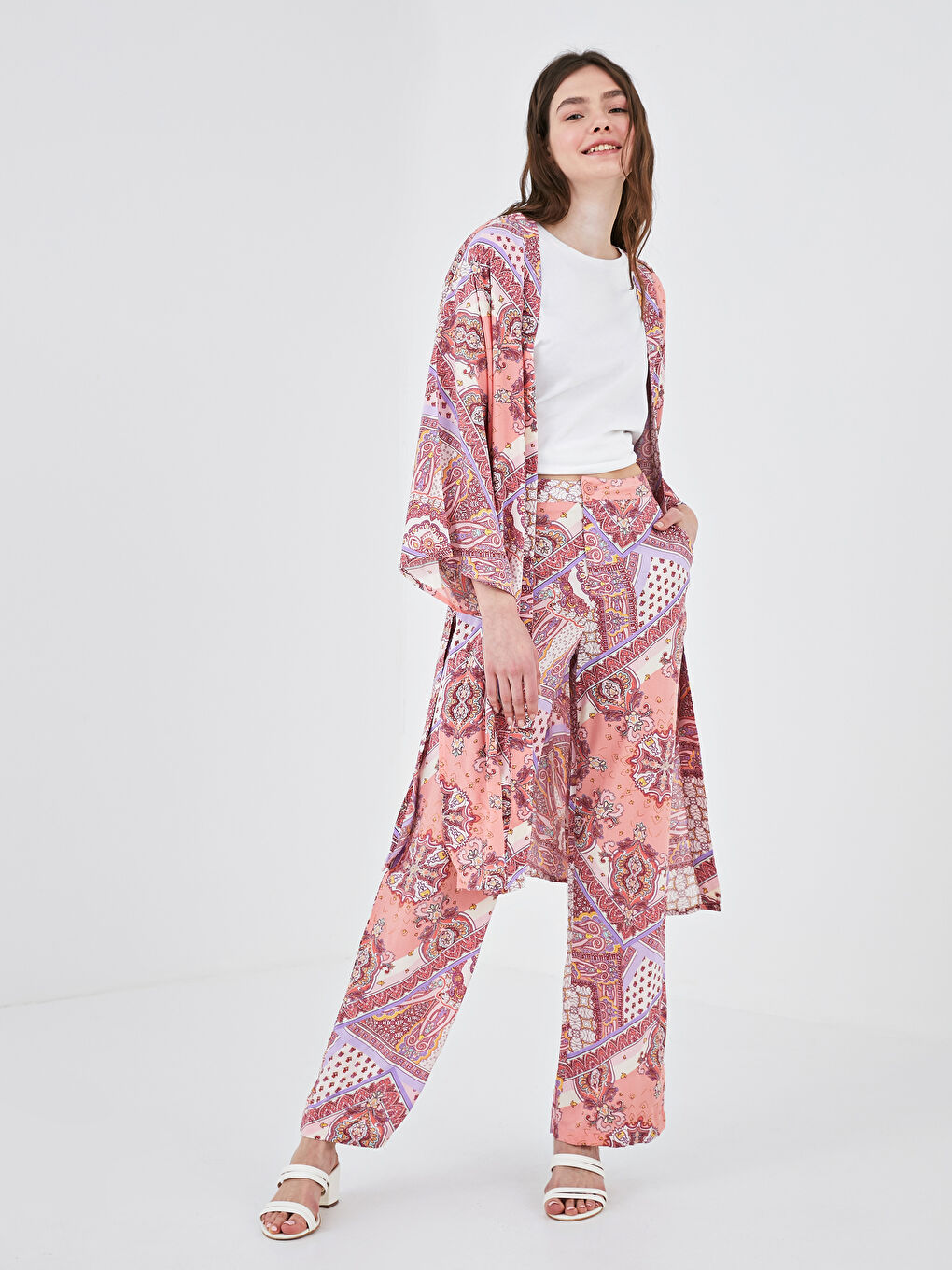 Pocket Detailed Printed Wide Leg Women Trousers-1