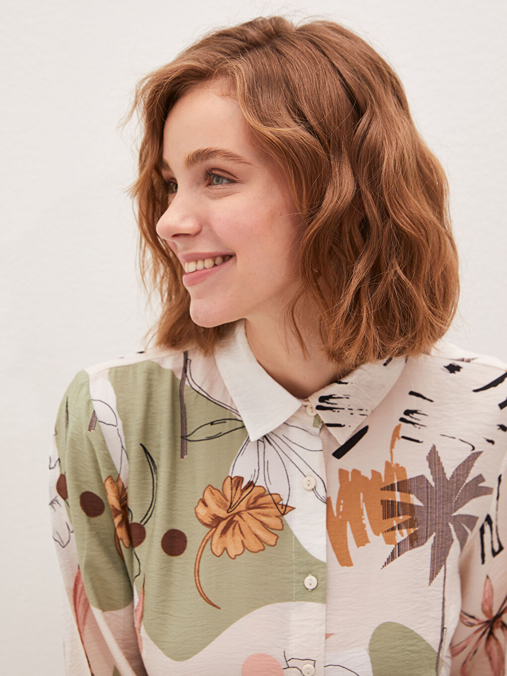 Ekru Gömlek Yaka Çiçek Baskılı Uzun Kollu Beli Kuşaklı Kadın Elbise-2