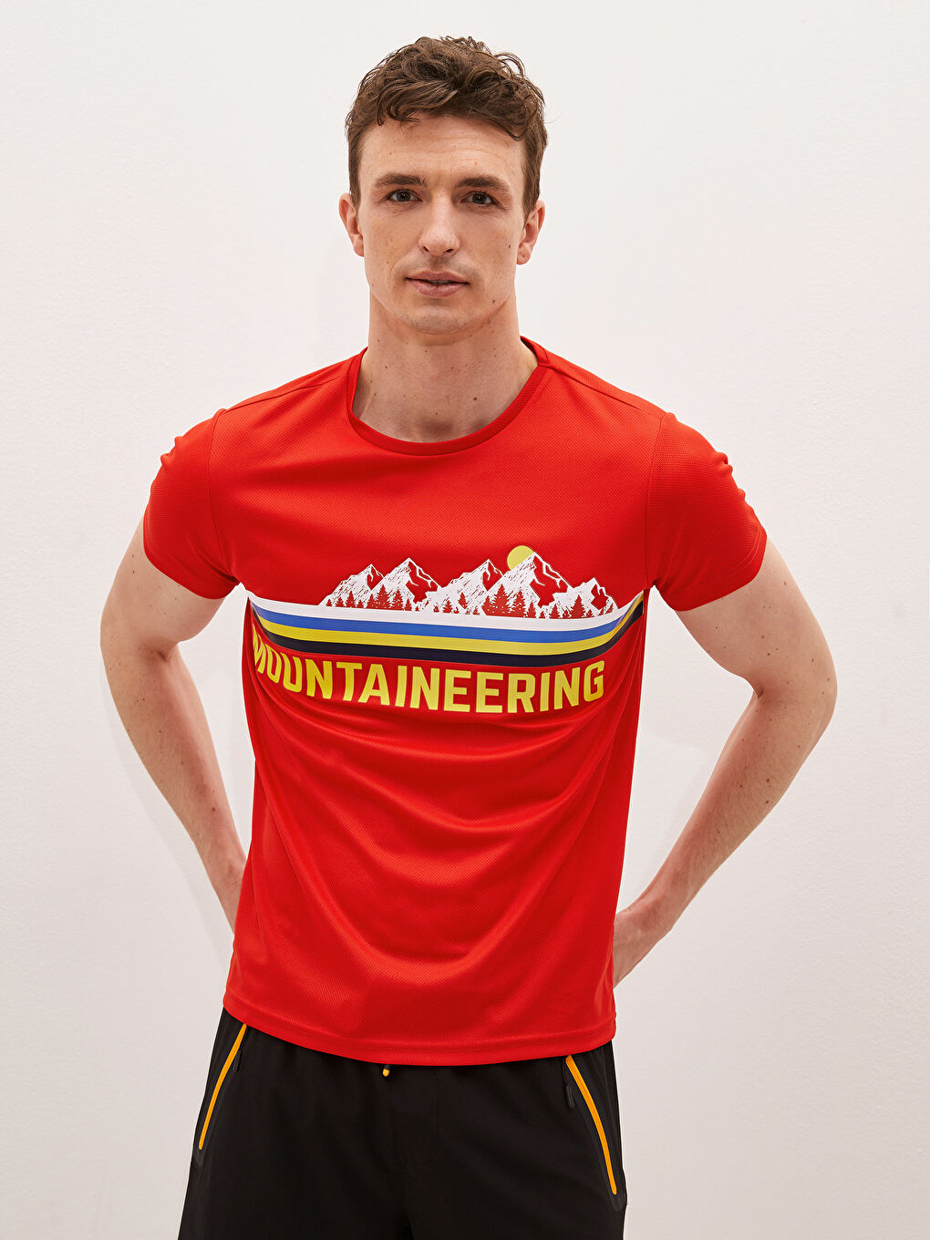 Kırmızı Bisiklet Yaka Kısa Kollu Baskılı Erkek Tişört-1